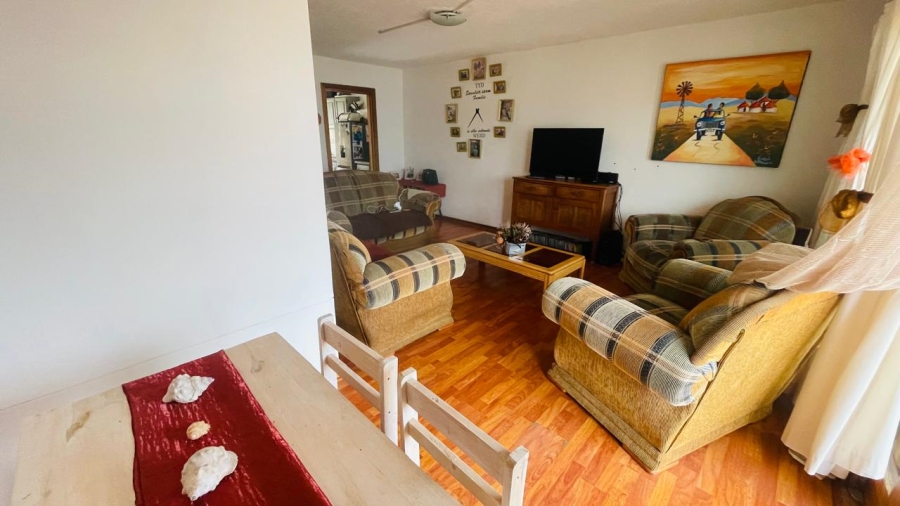2 Bedroom Property for Sale in Beacon Bay Eastern Cape